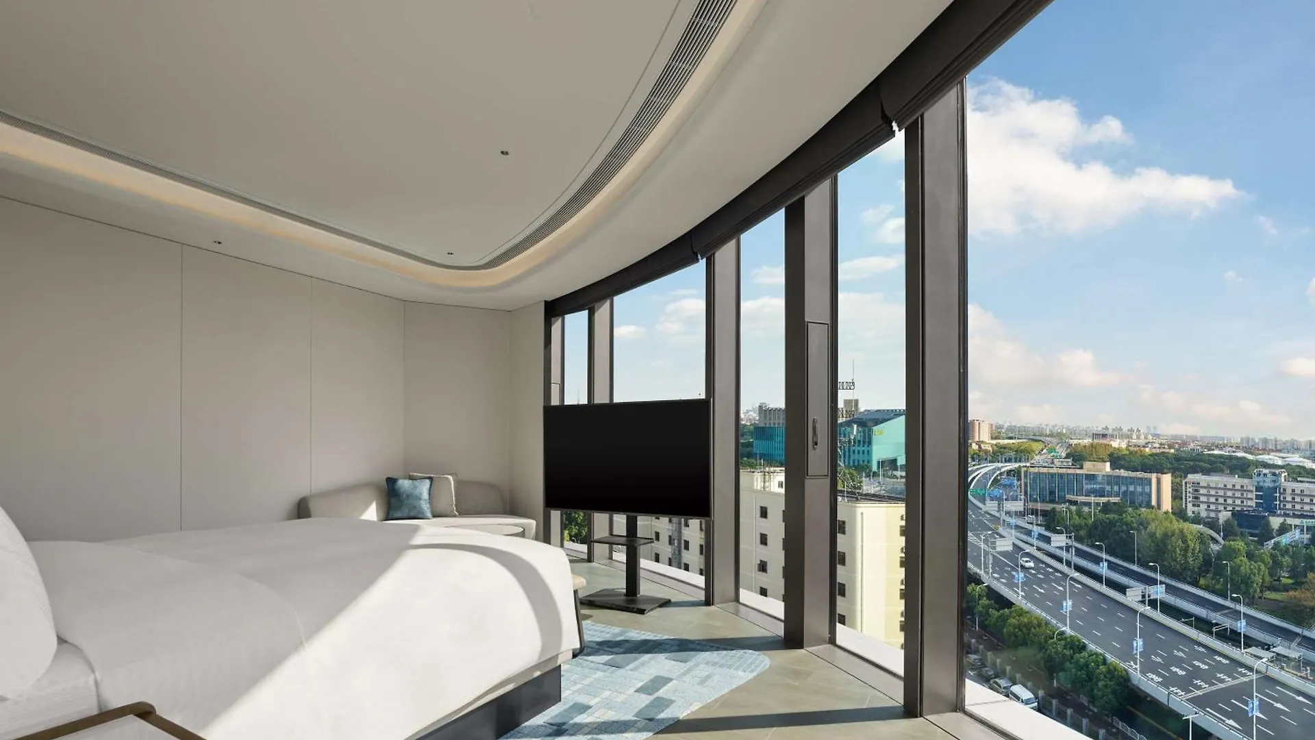 Hilton Shanghai Hongqiao International Airport Hotel